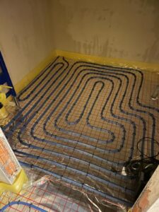 Montaż ogrzewania podłogowego